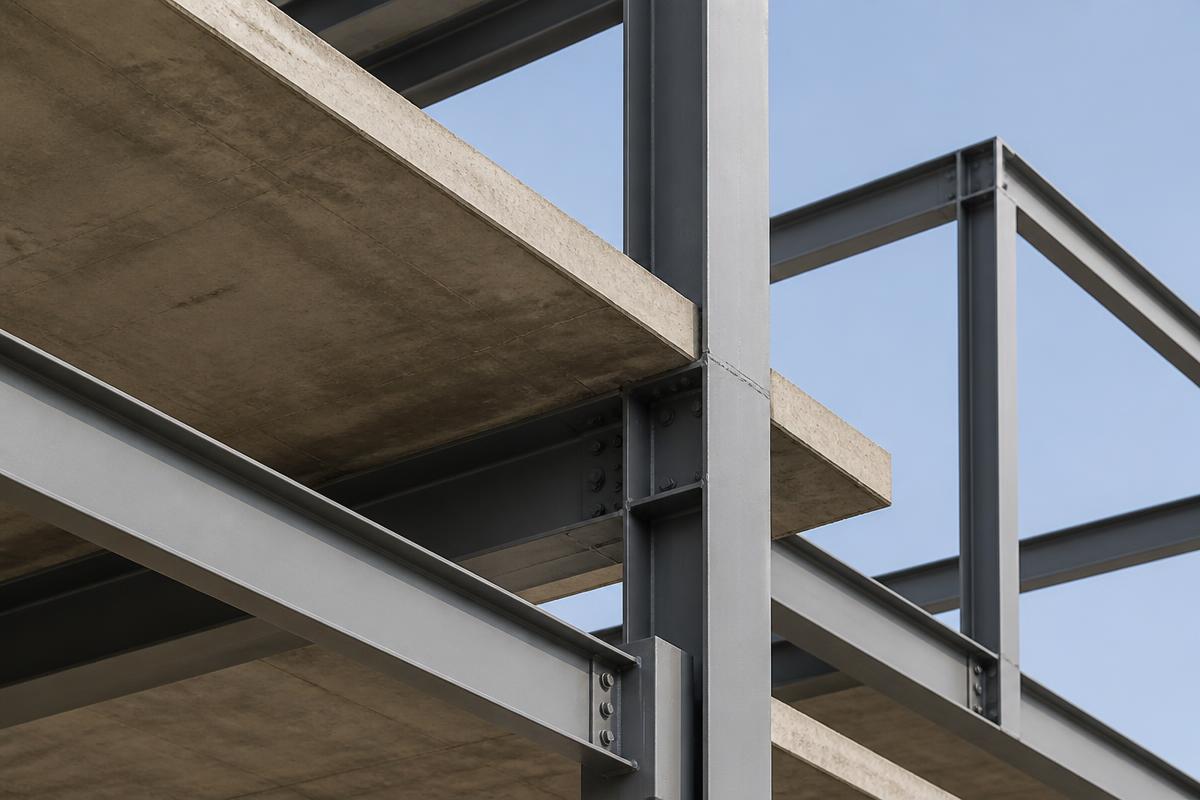 Steel and concrete structural detail